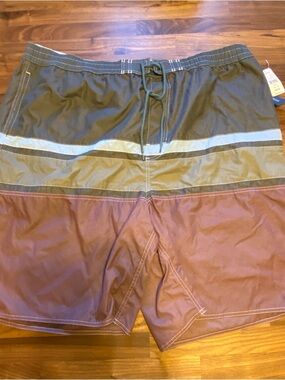 Men's Colorblock Swim Board Shorts in Olive and Maroon